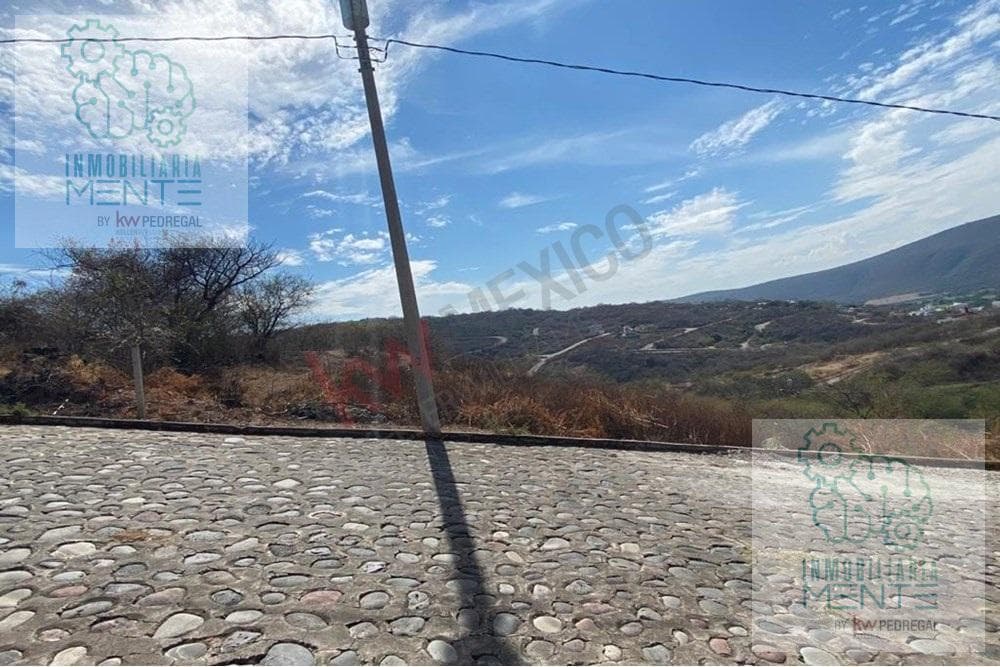 LAND FOR SALE IN THE AGUA LINDA SUBDIVISION, TLALTIZAPAN, MORELOS.