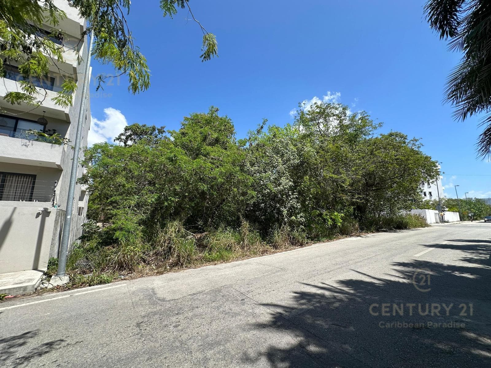 Development-ready lot for sale, H3 zoning, in an excellent location | Ejido Sur, Playa del Carmen | P4564