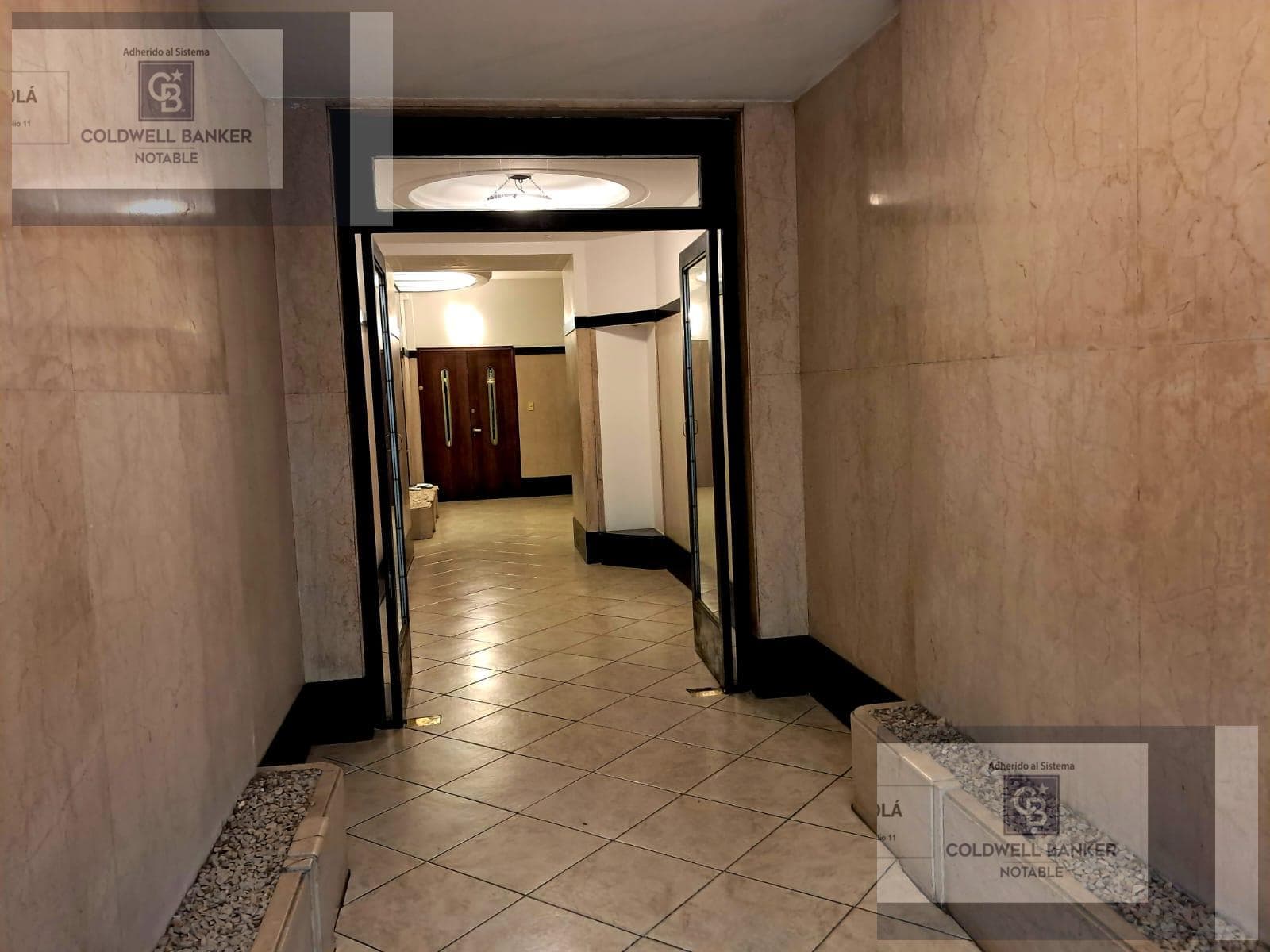 2-room apartment for sale in Monserrat