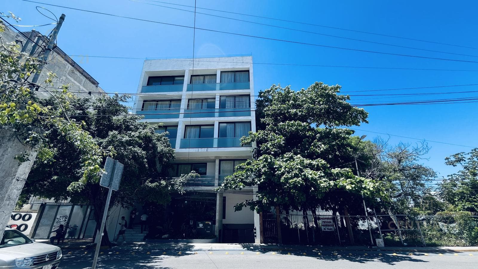 Spacious 71-square-meter studio for sale in Riva, just steps from the ocean in Playa del Carmen P4569