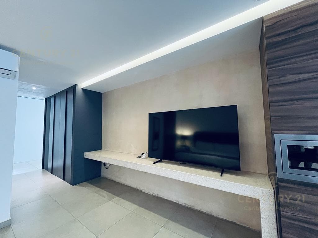 Spacious 71-square-meter studio for sale in Riva, just steps from the ocean in Playa del Carmen P4569