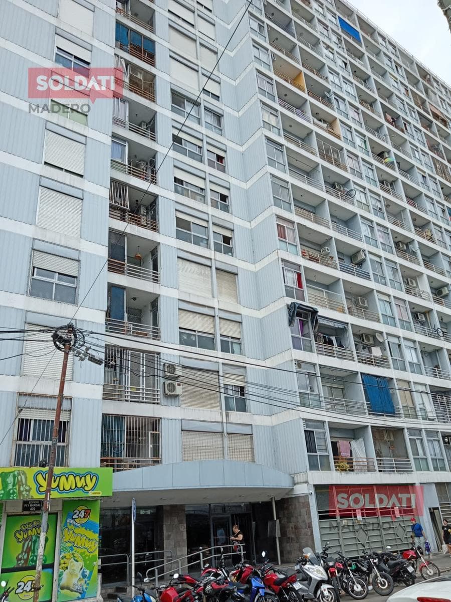 2-Room Apartment with Balcony – Ideal for Investment or as a Home – La Boca