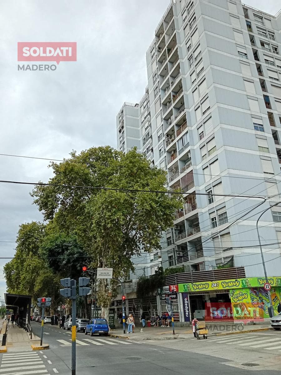 2-Room Apartment with Balcony – Ideal for Investment or as a Home – La Boca