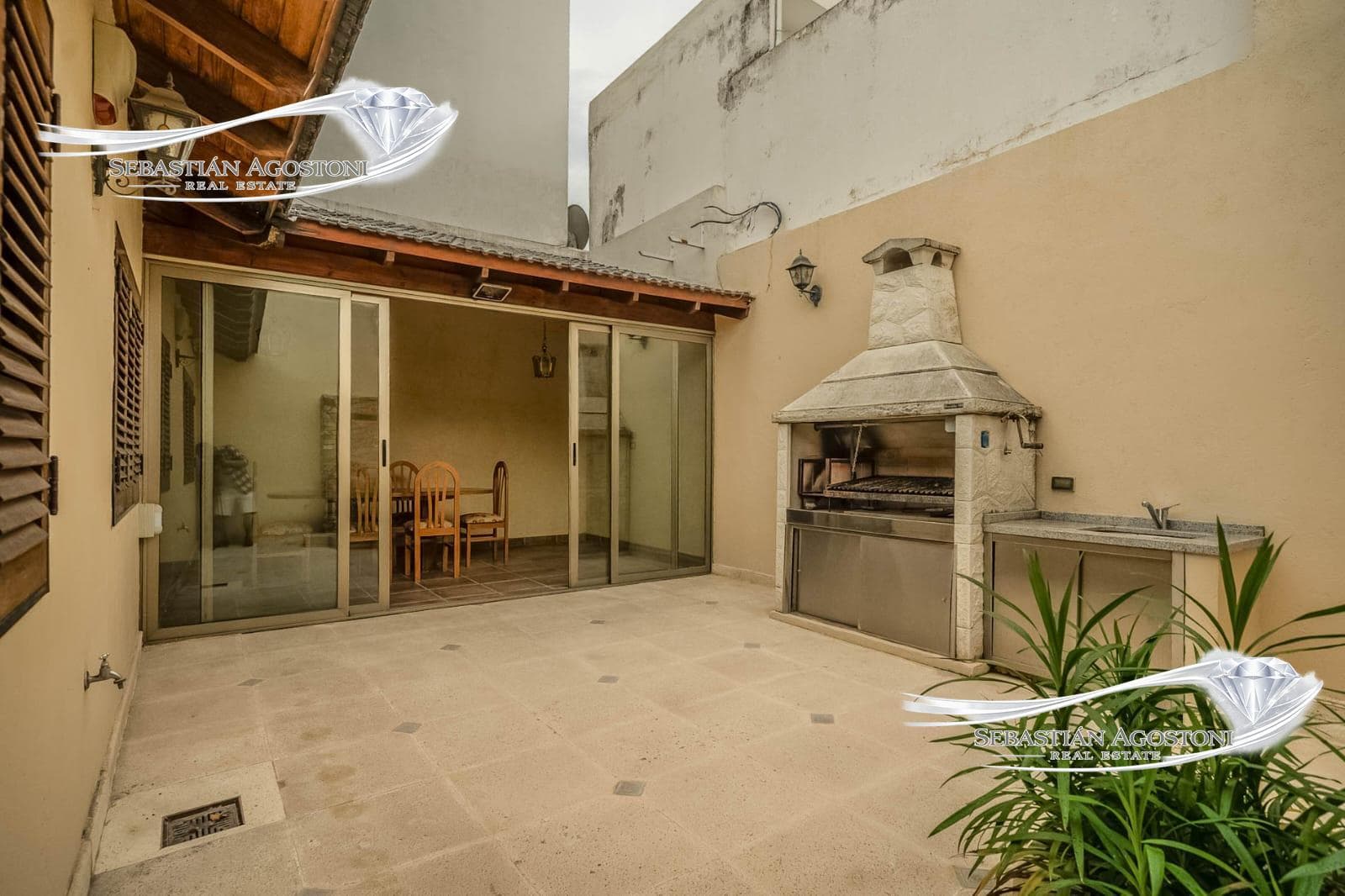 4-room single-story house for sale—ELIGIBLE FOR MORTGAGE