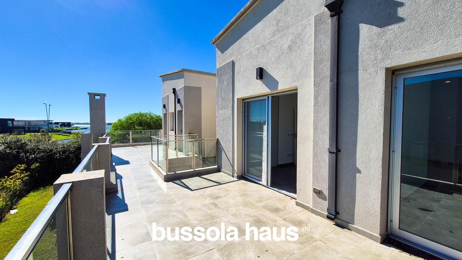 House with an elevator in Vistas Puertos del Lago