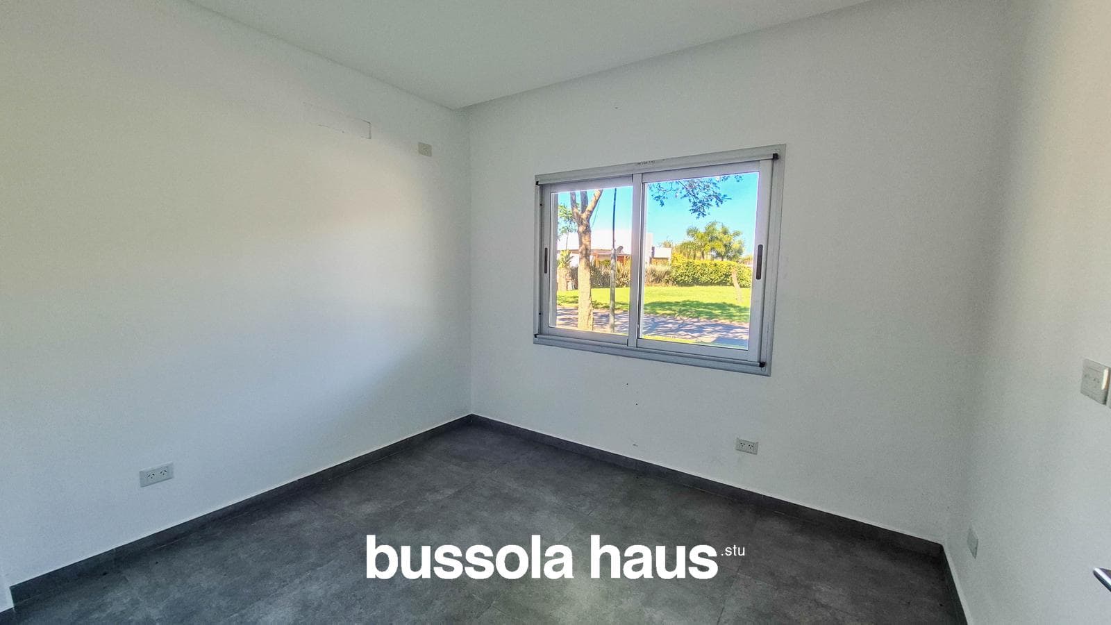 House with an elevator in Vistas Puertos del Lago