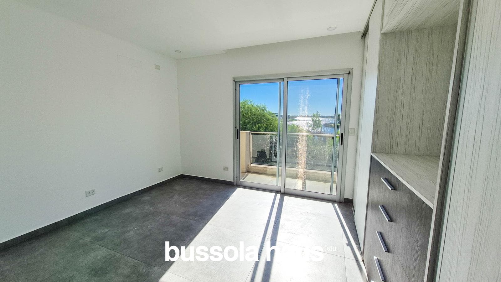 House with an elevator in Vistas Puertos del Lago