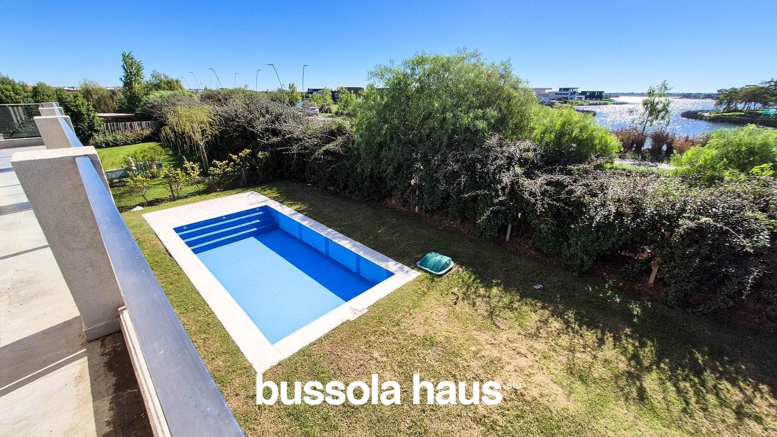 House with an elevator in Vistas Puertos del Lago