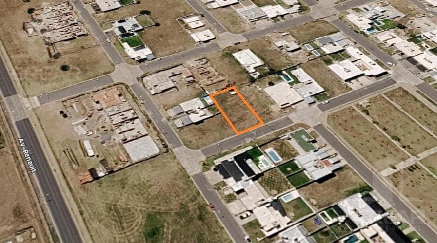 Lot in Terrazas de Manantiales