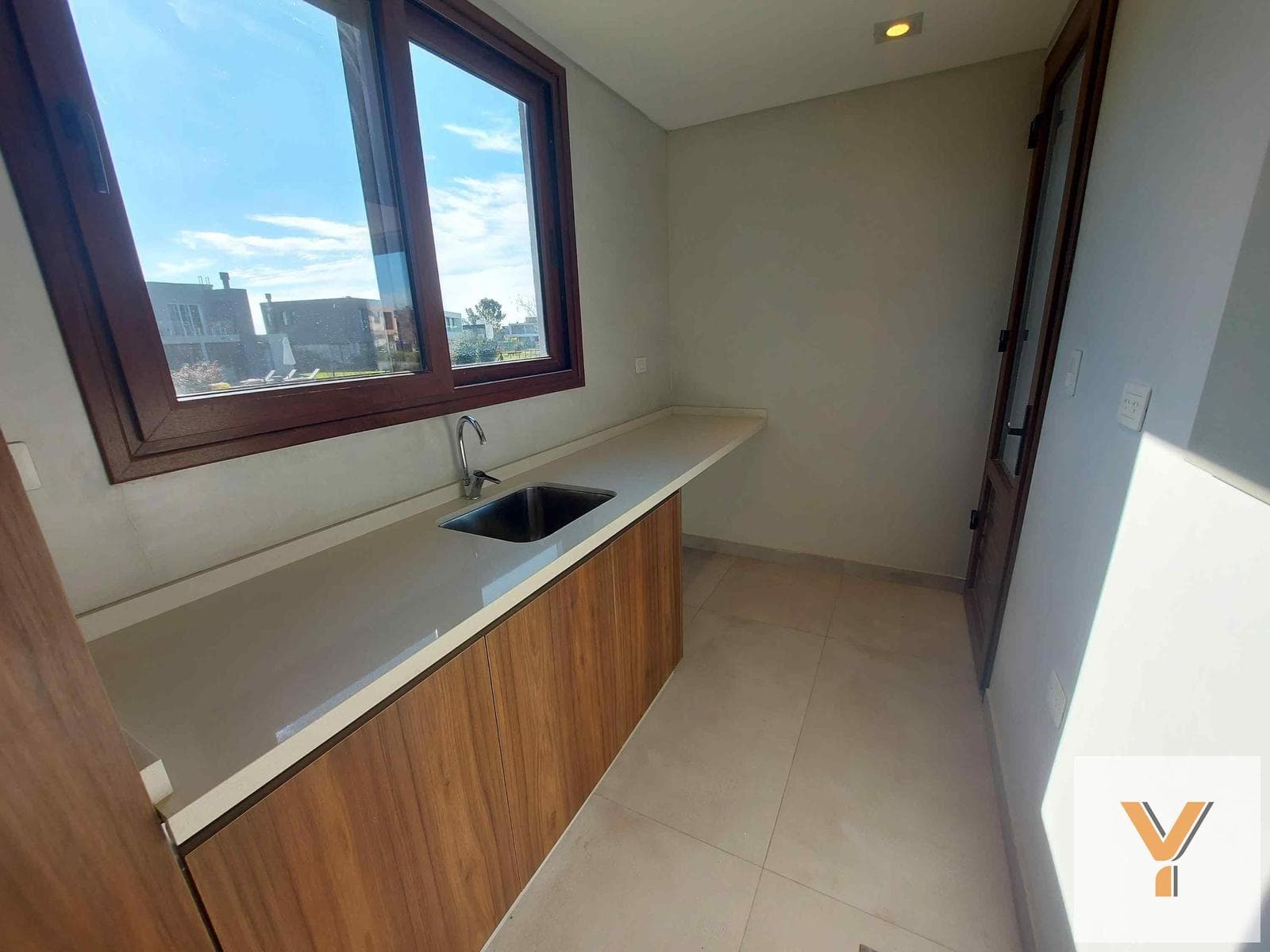House for Sale - 3 Bedrooms, 3 Bathrooms - Ezeiza