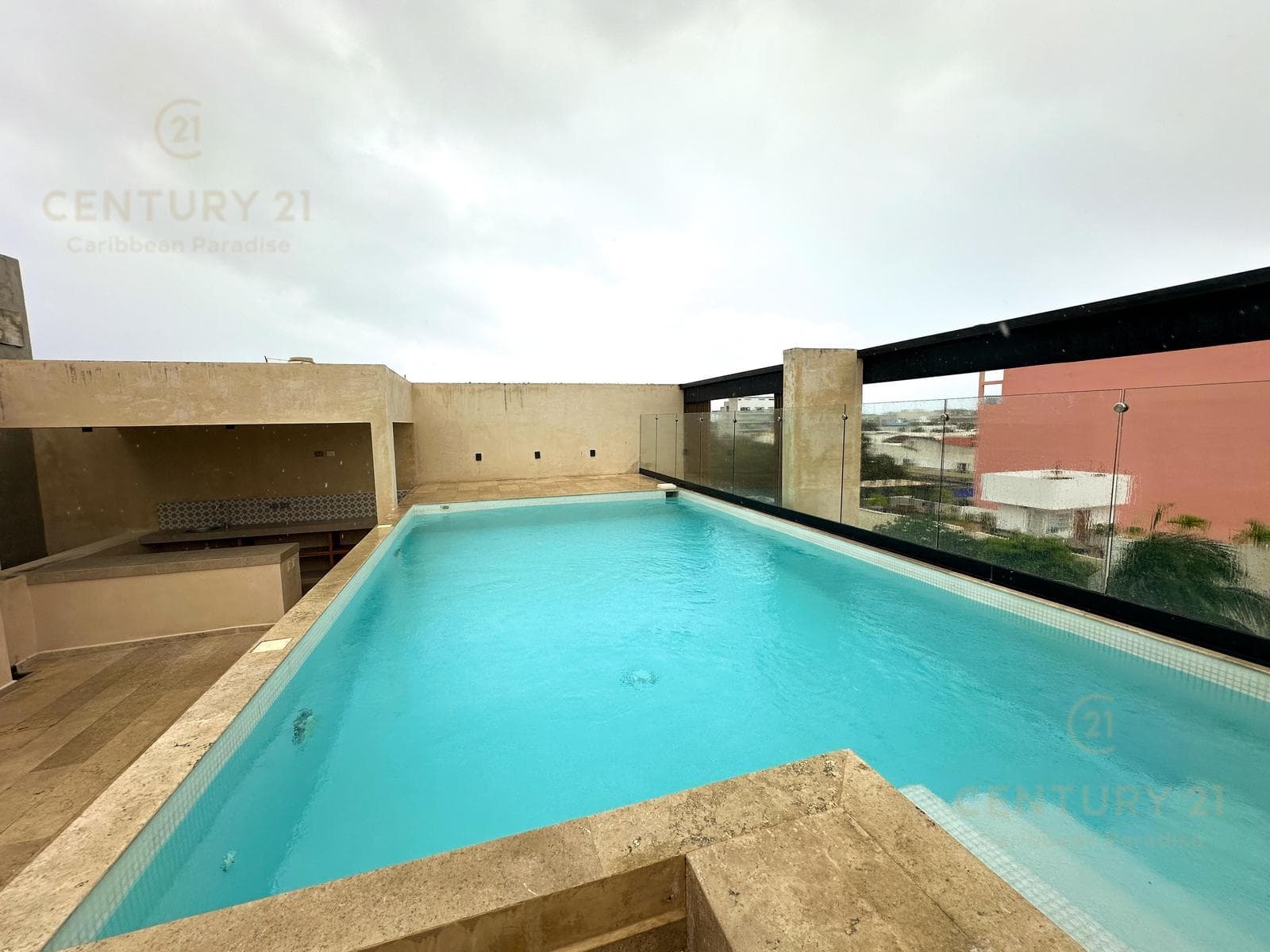 Beautiful studio apartment for sale in downtown Playa del Carmen P4593