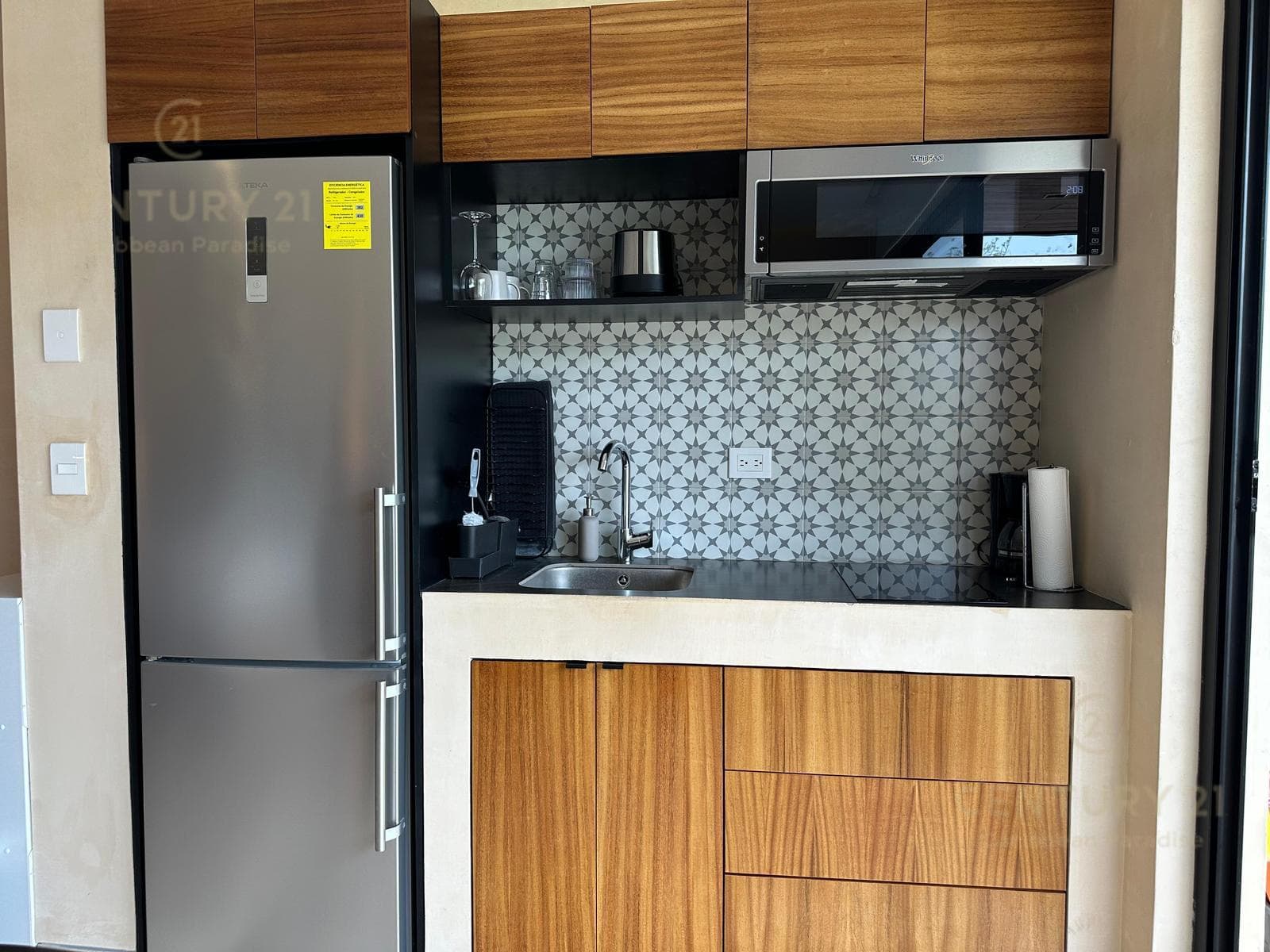Beautiful studio apartment for sale in downtown Playa del Carmen P4593