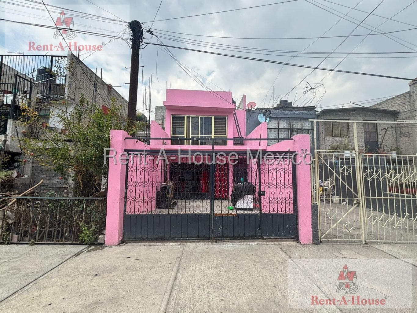 House for Sale in Ciudad Oriente, Ecatepec de Morelos Listing No. 26-2671