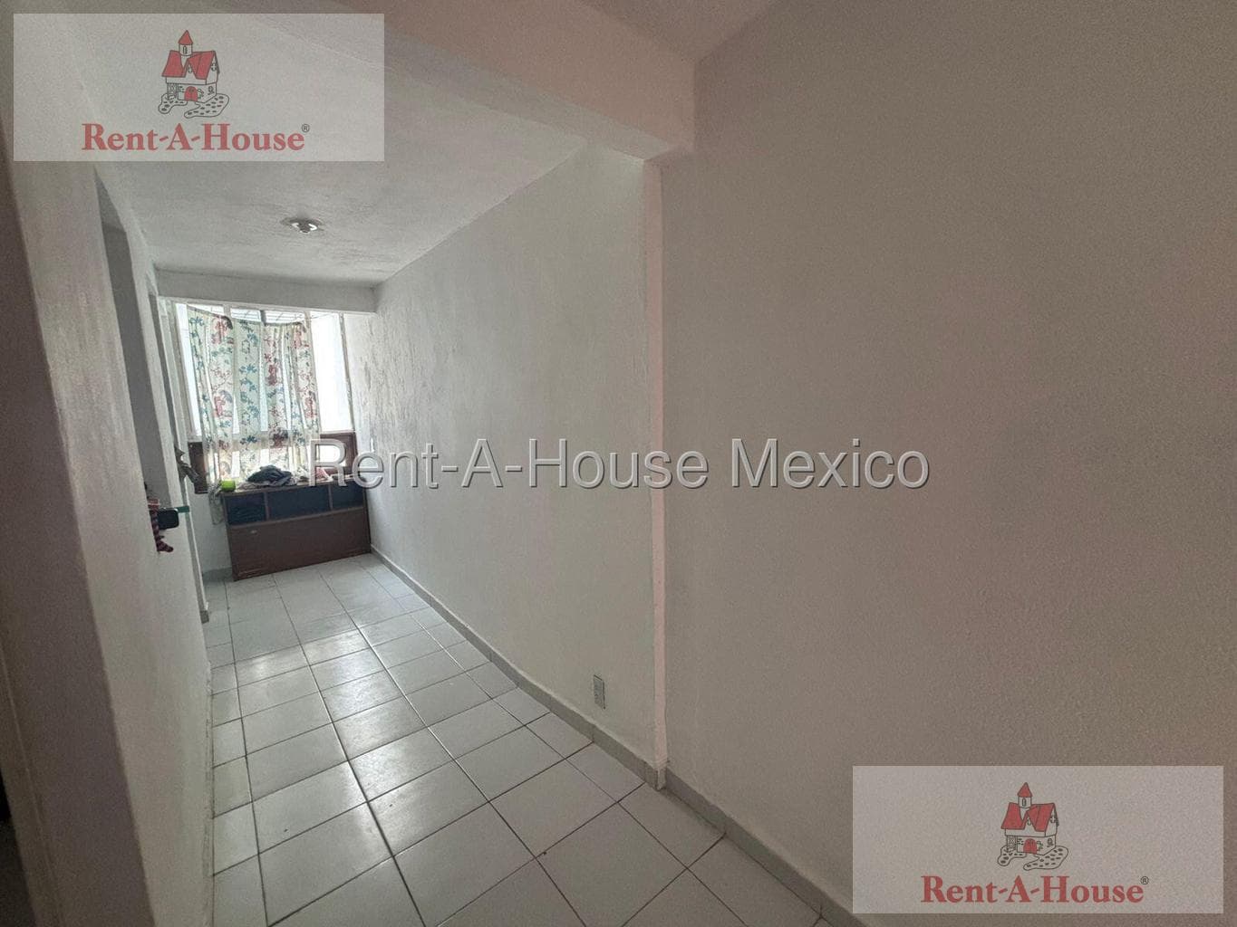 House for Sale in Ciudad Oriente, Ecatepec de Morelos Listing No. 26-2671