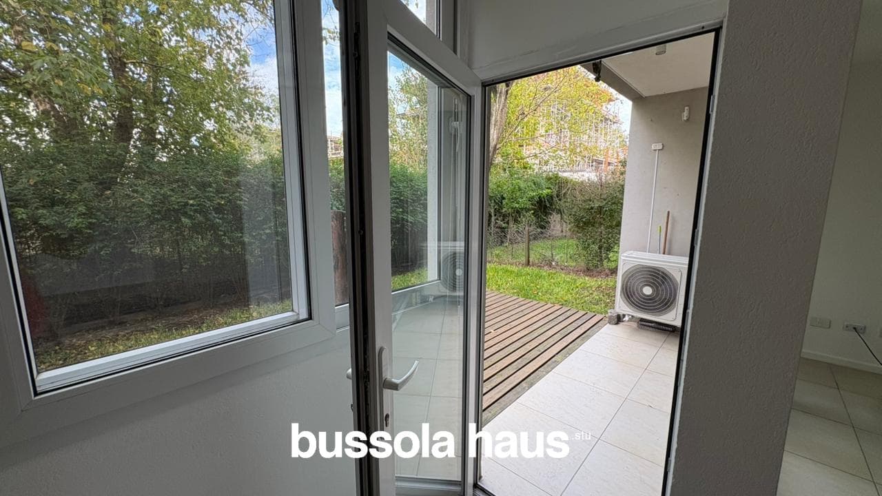 Two-room apartment with a garden in Villa Los Remeros