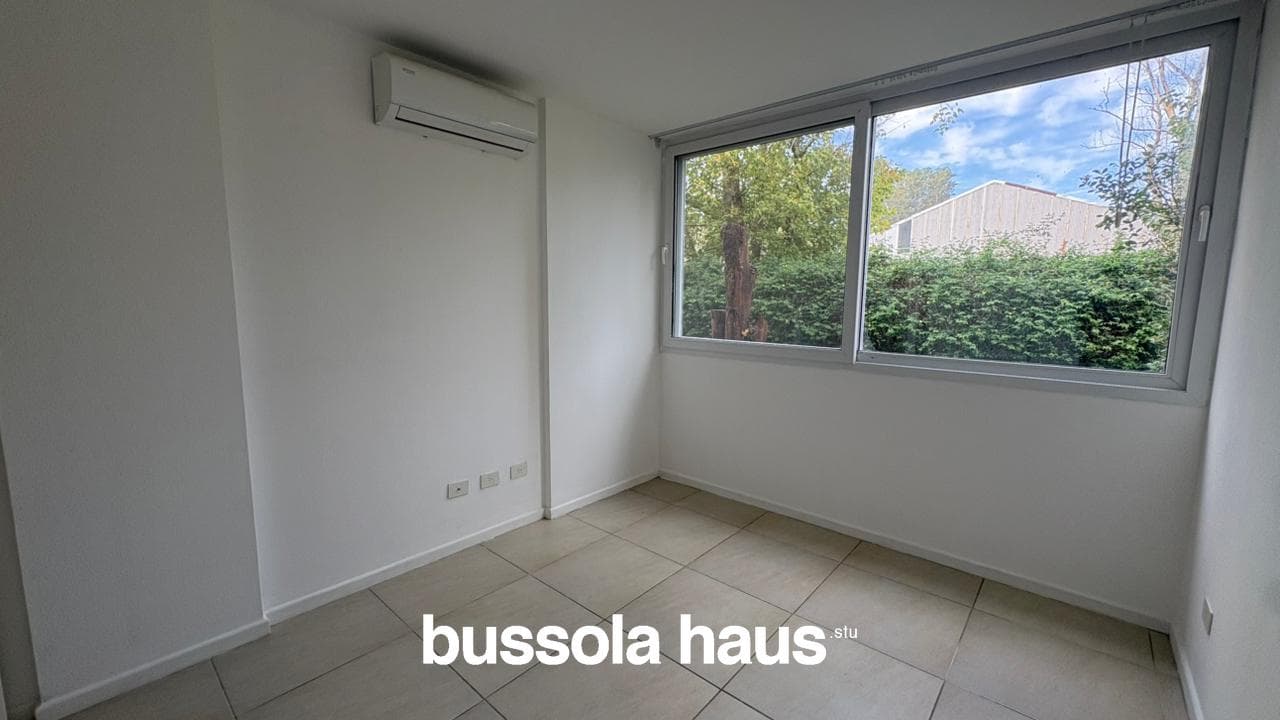 Two-room apartment with a garden in Villa Los Remeros