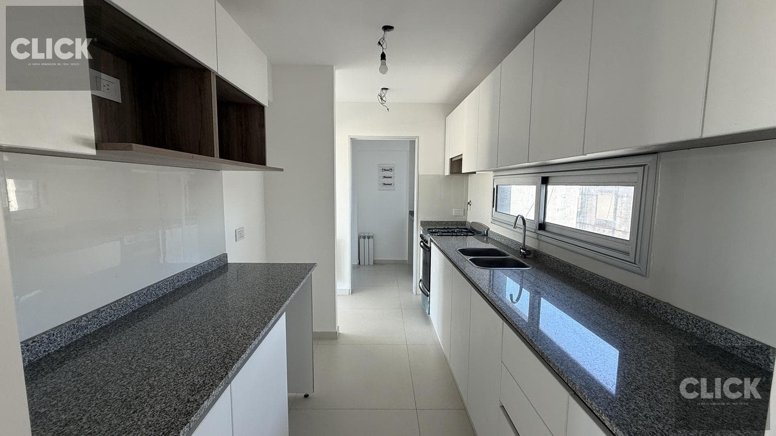 FOR SALE - 4-ROOM APARTMENT - BALCONY WITH GRILL - AMENITIES - ALMAGRO