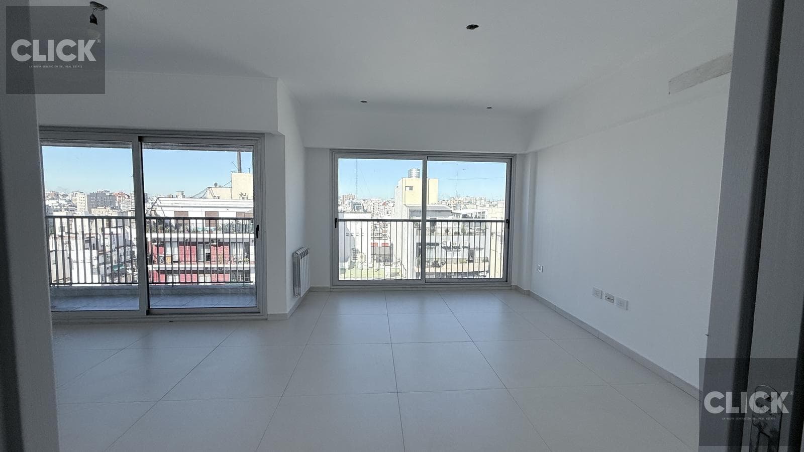 FOR SALE - 4-ROOM APARTMENT - BALCONY WITH GRILL - AMENITIES - ALMAGRO