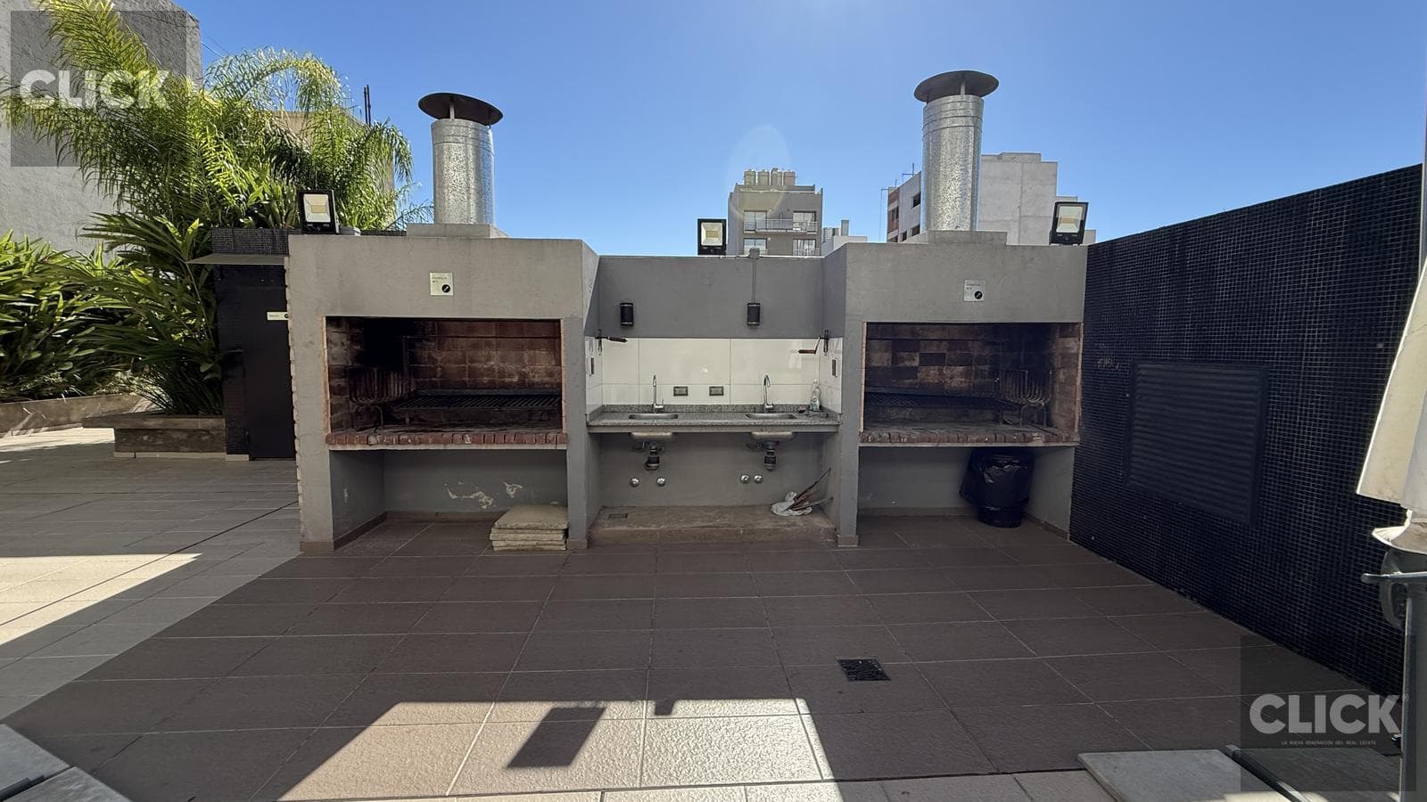 FOR SALE - 4-ROOM APARTMENT - BALCONY WITH GRILL - AMENITIES - ALMAGRO