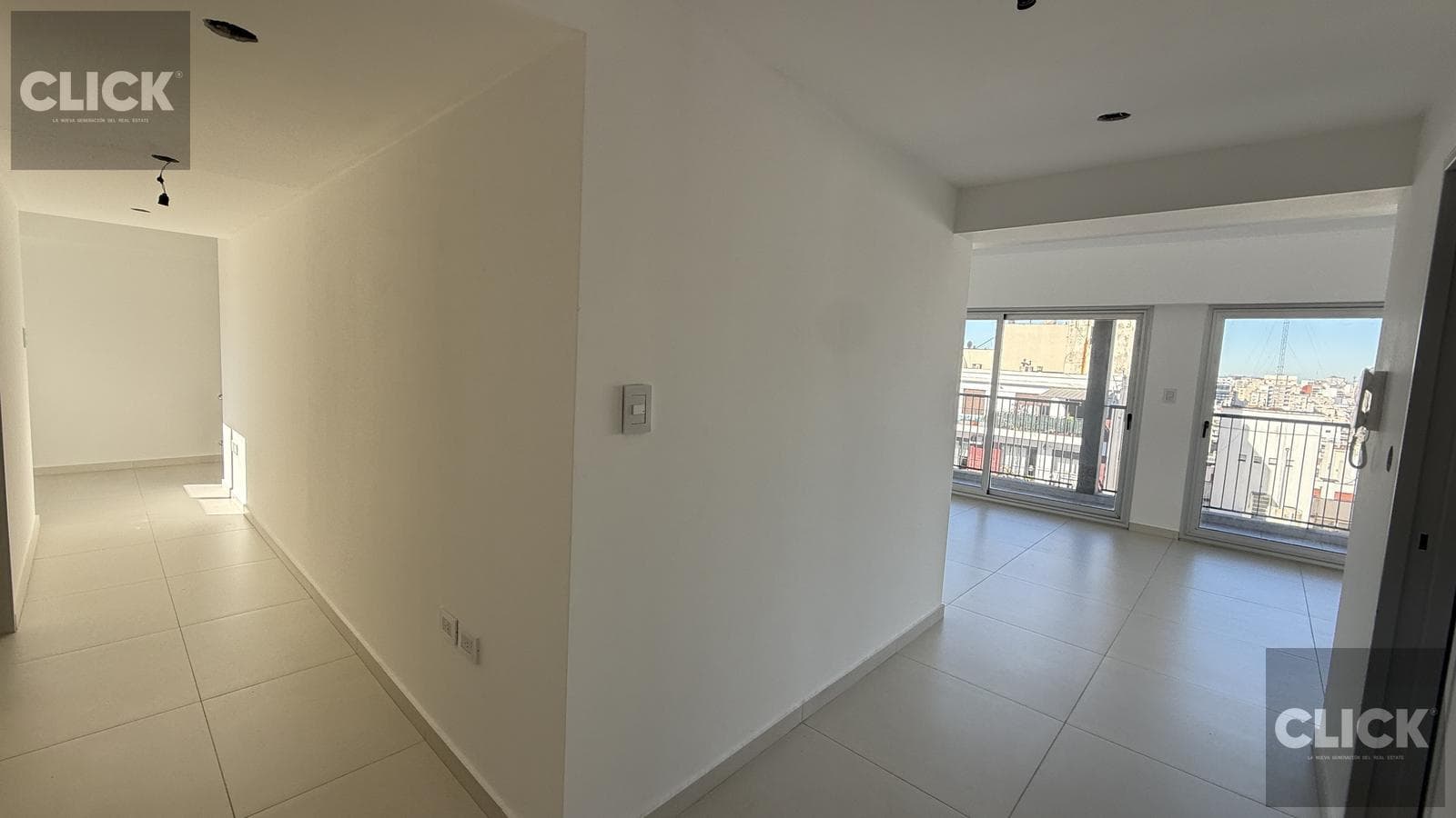 FOR SALE - 4-ROOM APARTMENT - BALCONY WITH GRILL - AMENITIES - ALMAGRO