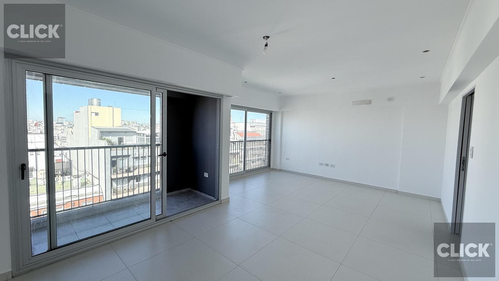 FOR SALE - 4-ROOM APARTMENT - BALCONY WITH GRILL - AMENITIES - ALMAGRO