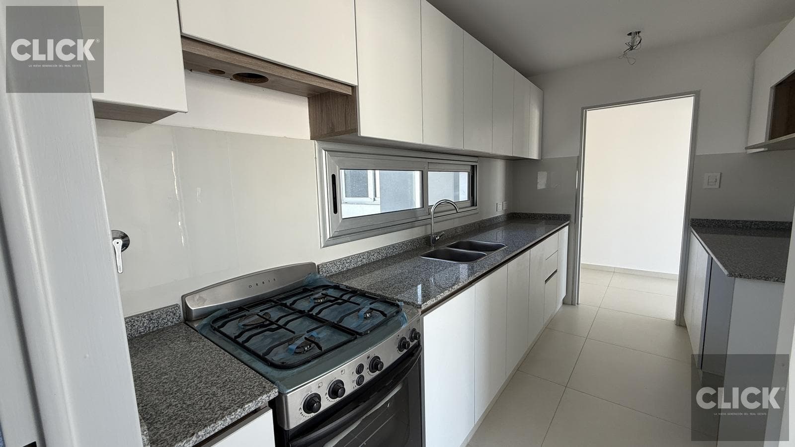 FOR SALE - 4-ROOM APARTMENT - BALCONY WITH GRILL - AMENITIES - ALMAGRO