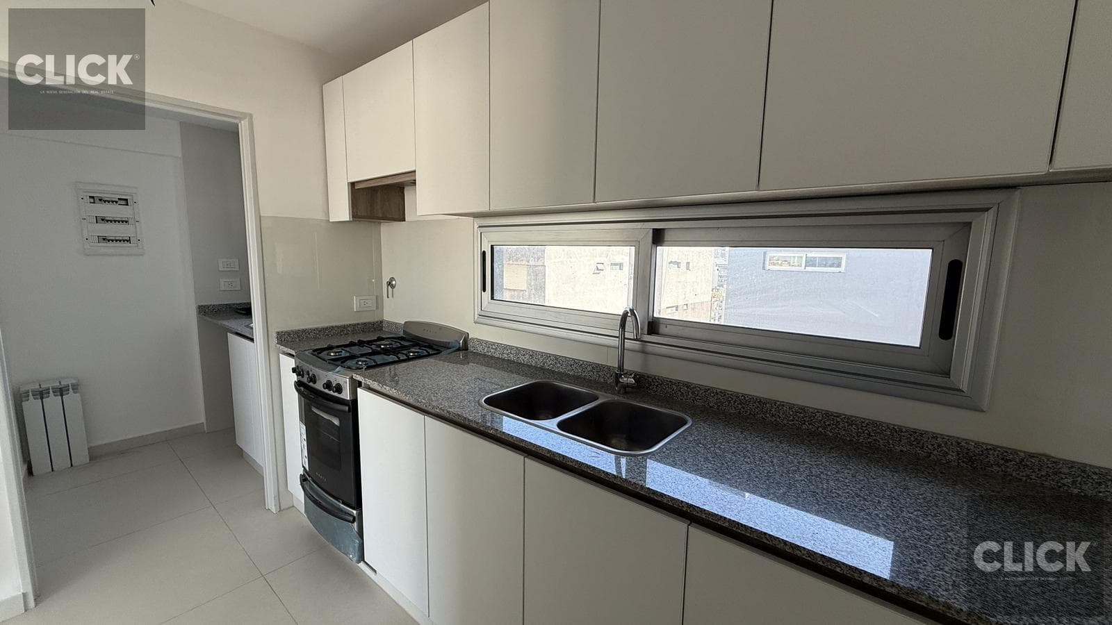 FOR SALE - 4-ROOM APARTMENT - BALCONY WITH GRILL - AMENITIES - ALMAGRO