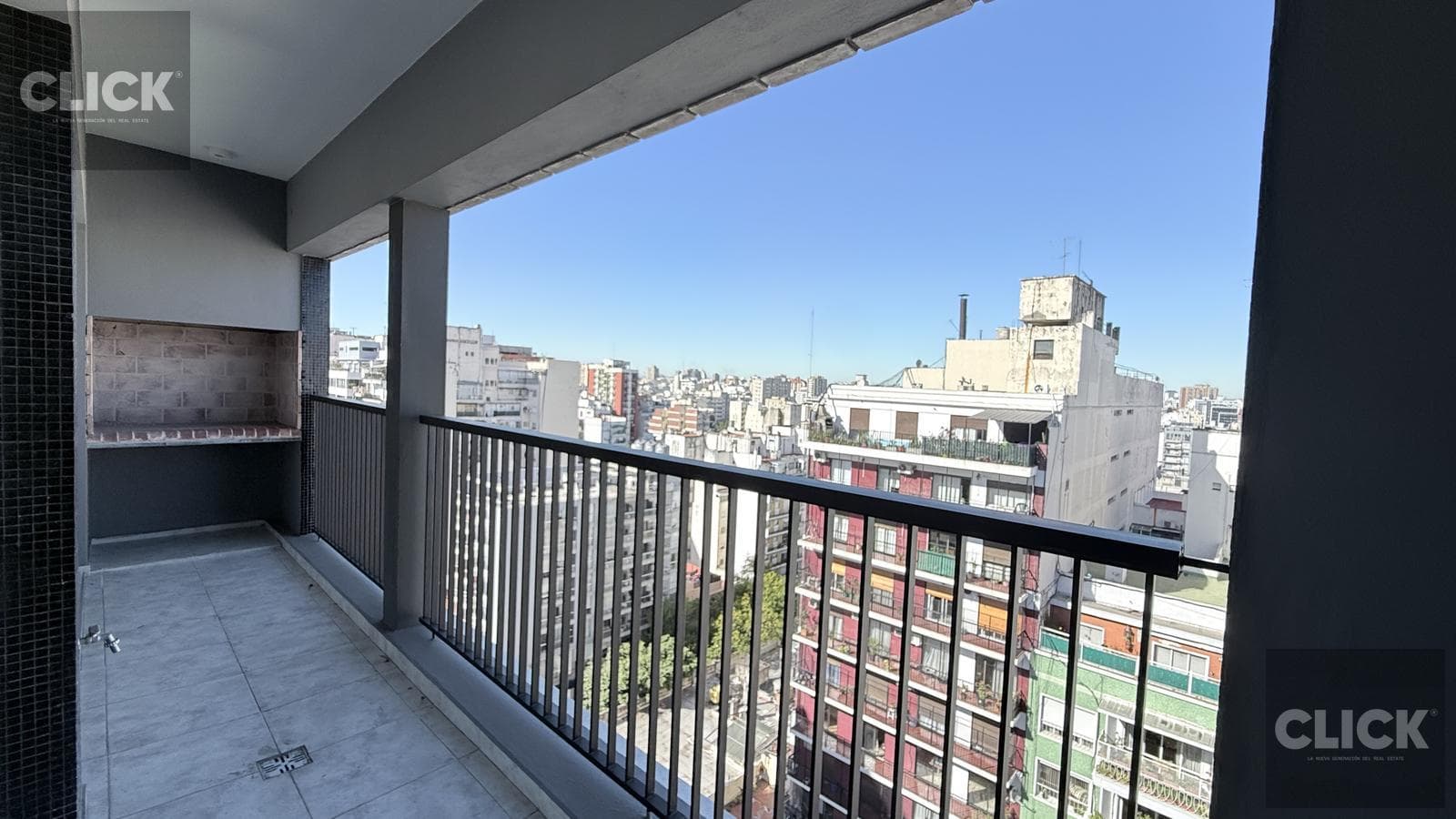 FOR SALE - 4-ROOM APARTMENT - BALCONY WITH GRILL - AMENITIES - ALMAGRO