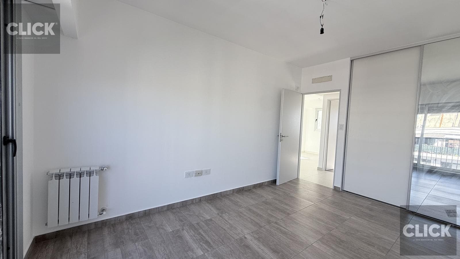 FOR SALE - 4-ROOM APARTMENT - BALCONY WITH GRILL - AMENITIES - ALMAGRO