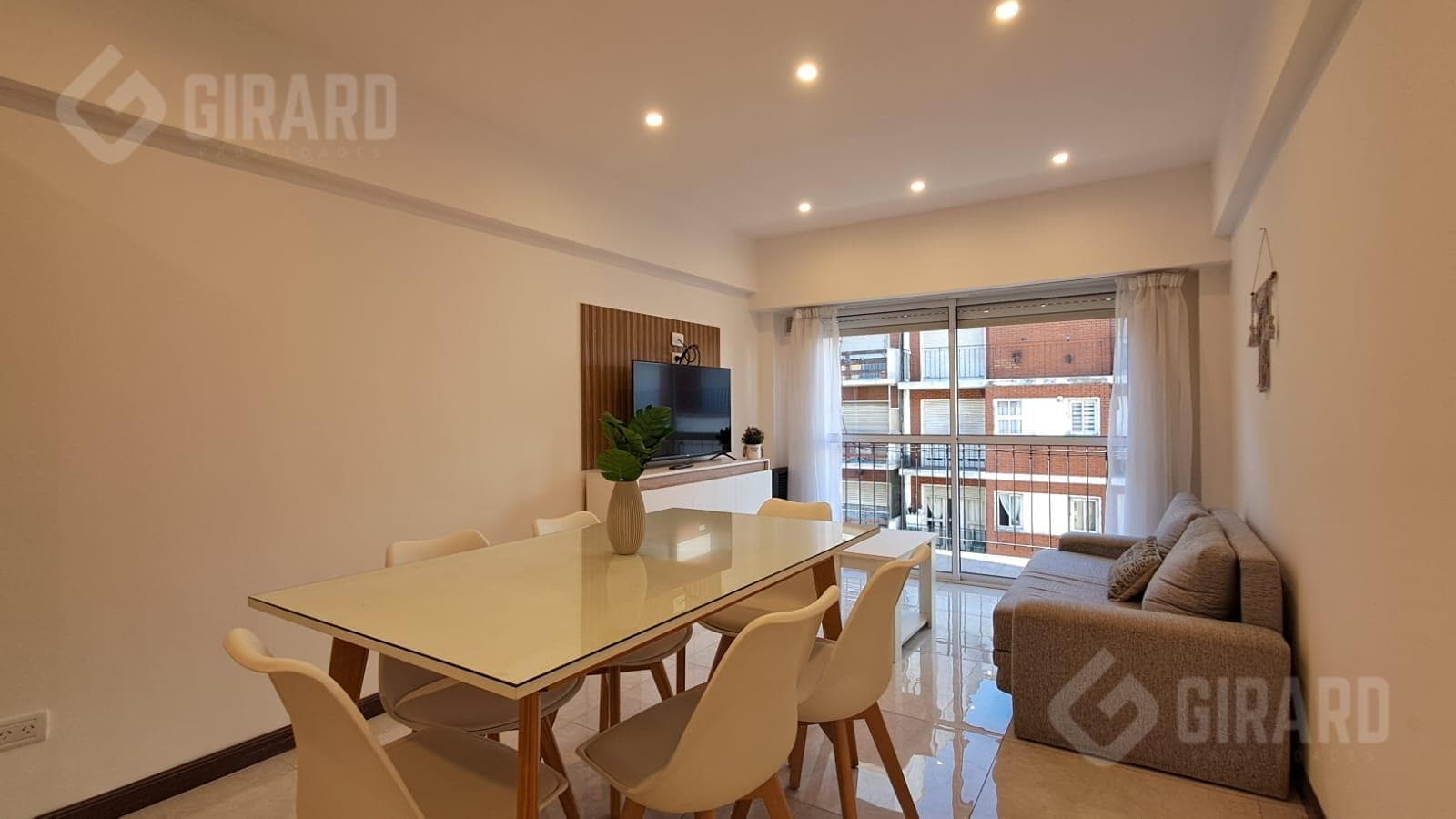 3-room apartment for sale in the Plaza Colón area