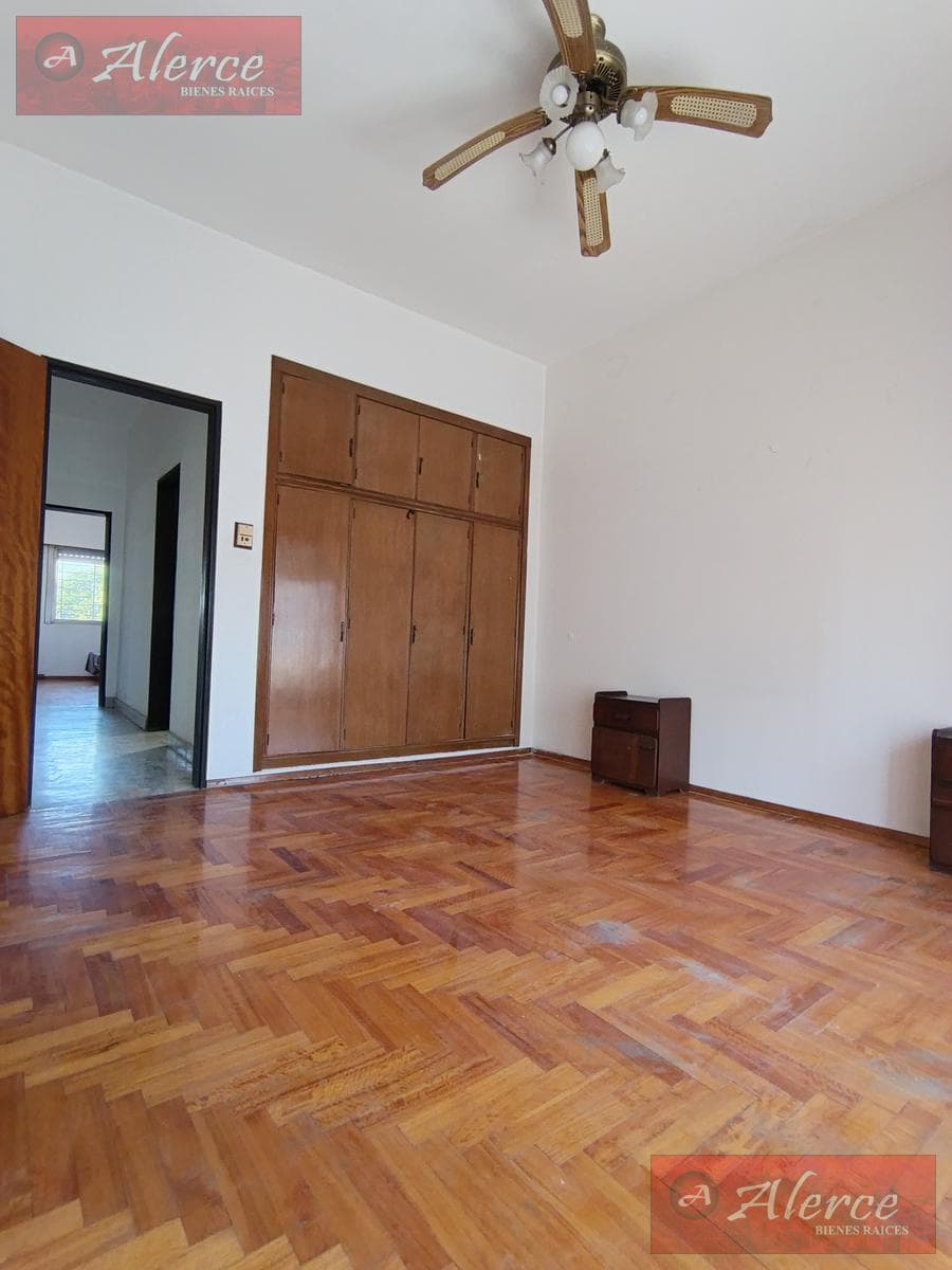 3-Bedroom House with Front Yard, Patio, and Terrace