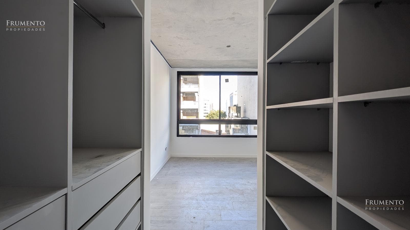 BRAND-NEW 2-ROOM APARTMENT WITH GARAGE IN FLORIDA, VICENTE LOPEZ