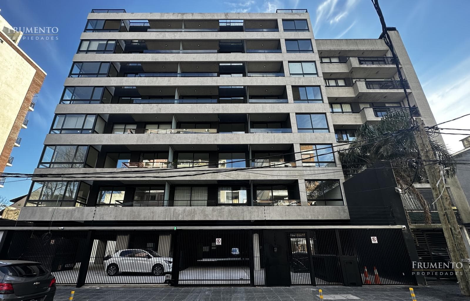 BRAND-NEW 2-ROOM APARTMENT WITH GARAGE IN FLORIDA, VICENTE LOPEZ