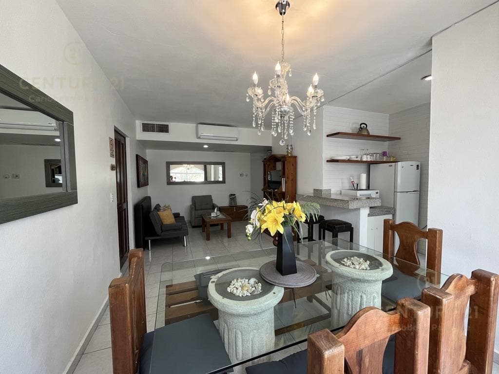2-Bedroom Condo for Rent in Las Gaviotas Condominium, Downtown Playa del Carmen | P4576