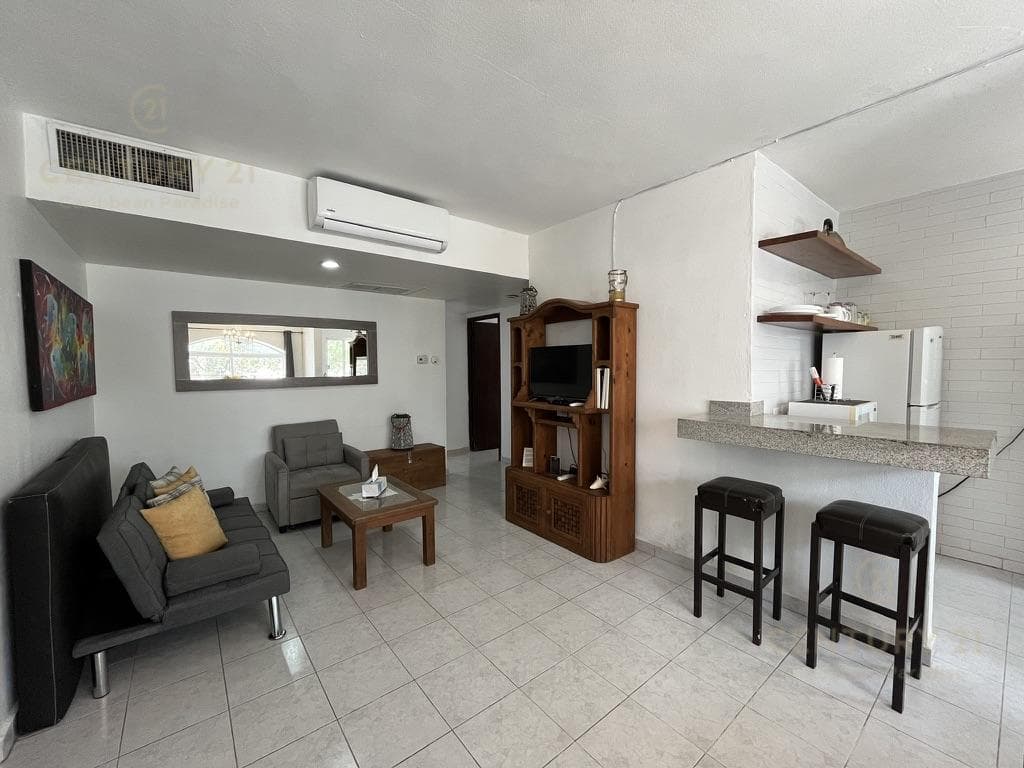 2-Bedroom Condo for Rent in Las Gaviotas Condominium, Downtown Playa del Carmen | P4576