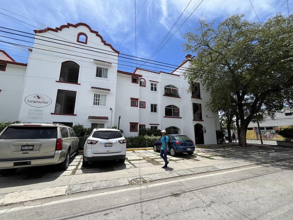 2-Bedroom Condo for Rent in Las Gaviotas Condominium, Downtown Playa del Carmen | P4576