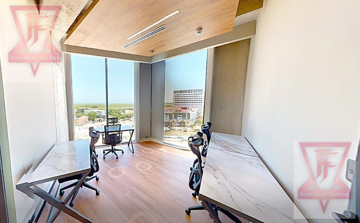 Furnished Office for Rent in Cancún—Accommodates Up to 5 People!