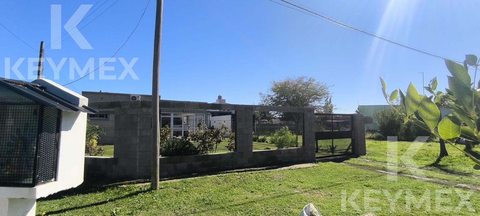 House for sale: 2 bedrooms, outdoor kitchen, grill, garden, garage | El Retiro Neighborhood – La Plata
