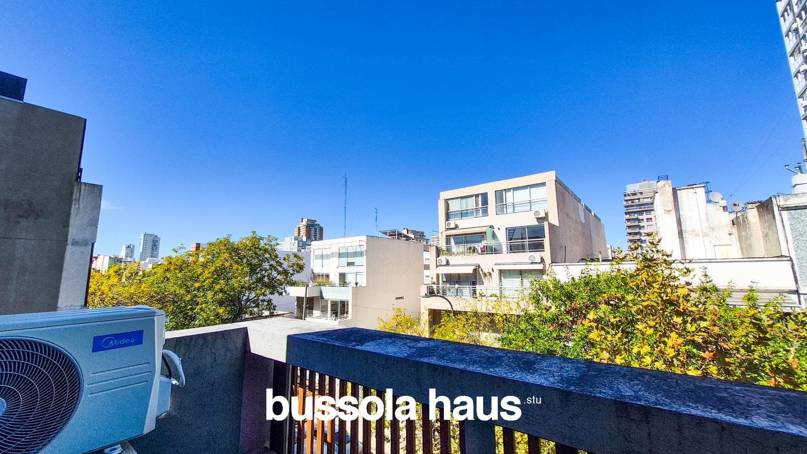 3-room apartment with private terrace for sale in Nuñez