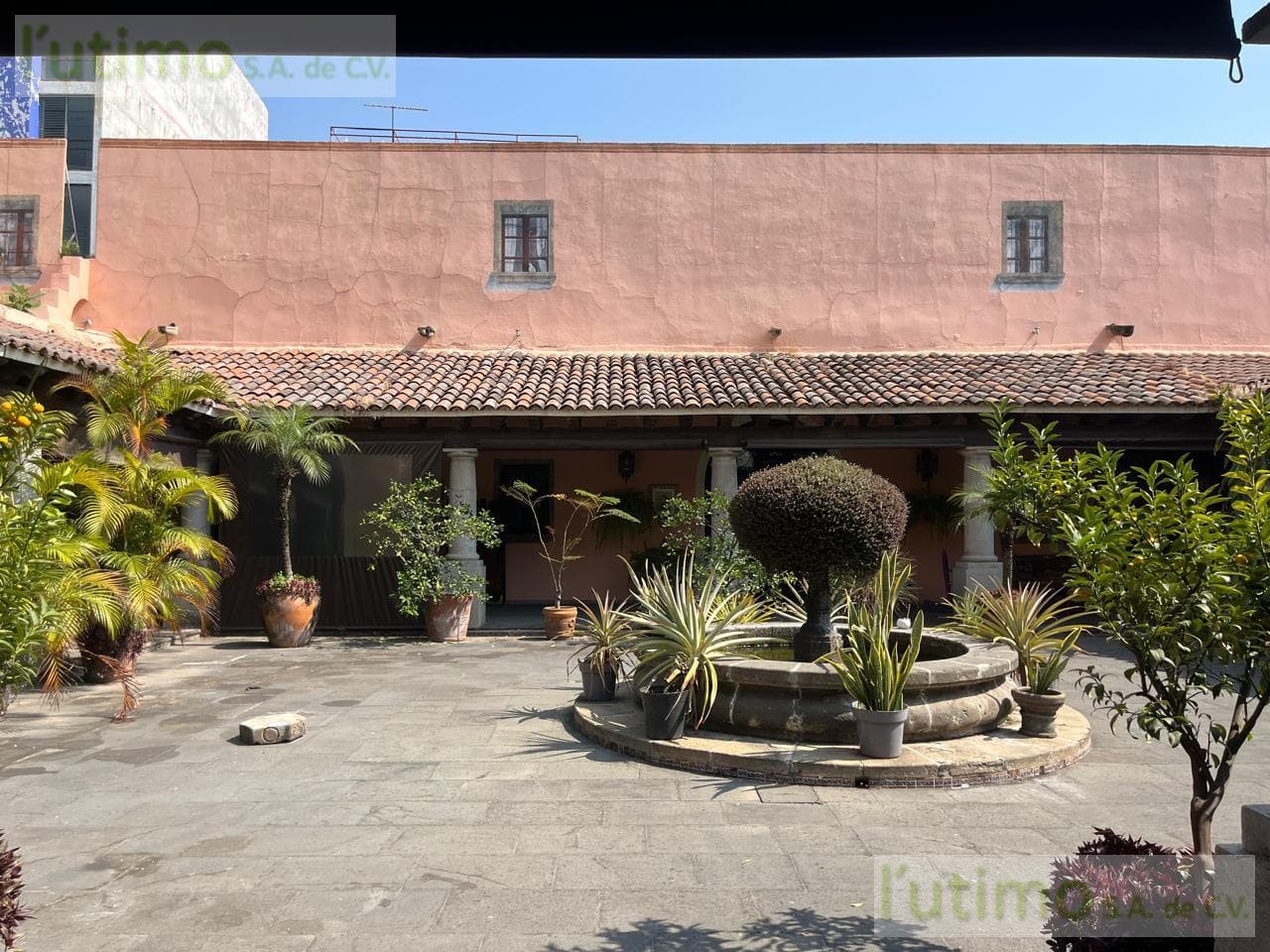 HOUSE FOR SALE, HACIENDA-STYLE, DOWNTOWN CUERNAVACA
