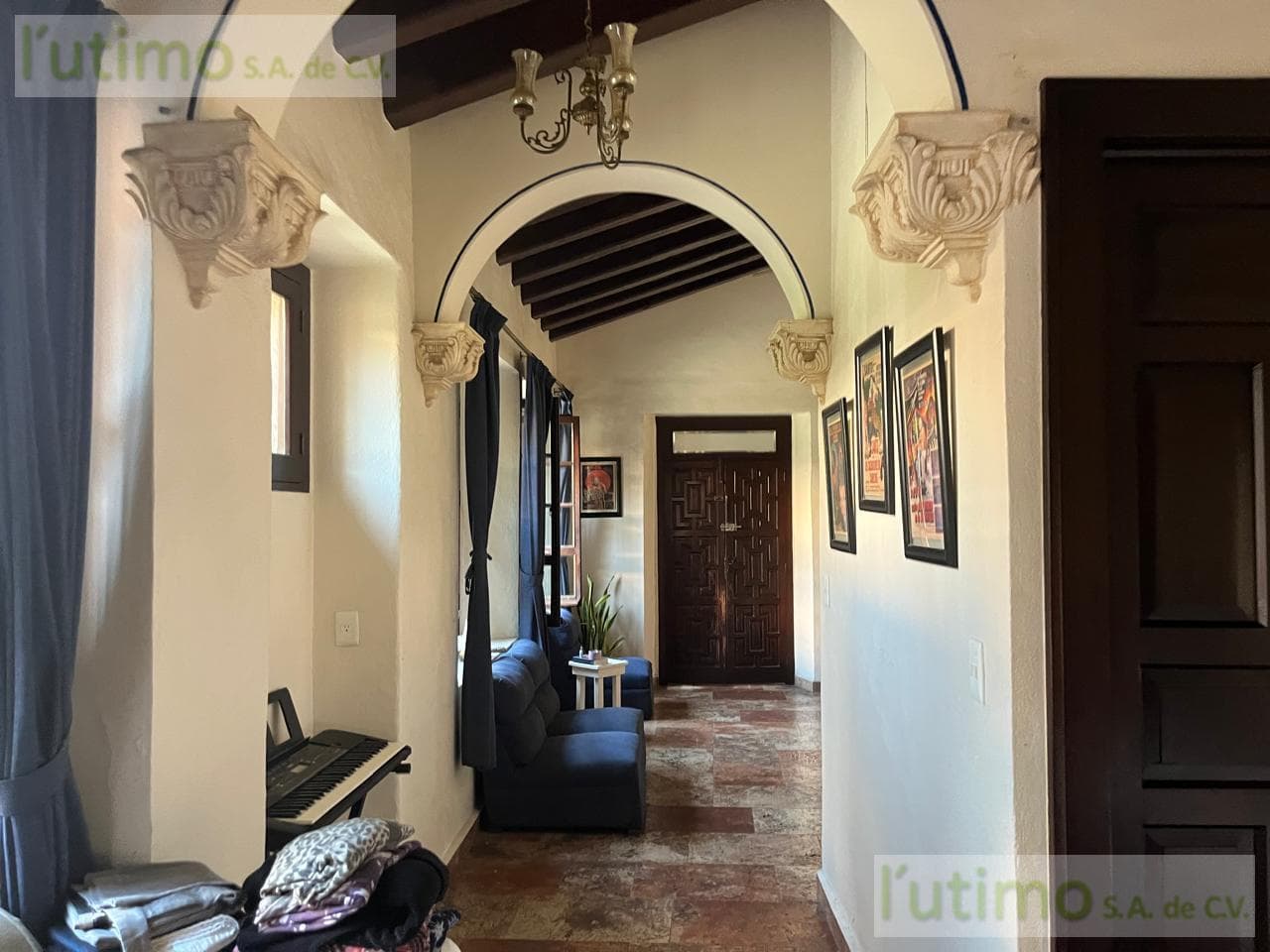 HOUSE FOR SALE, HACIENDA-STYLE, DOWNTOWN CUERNAVACA