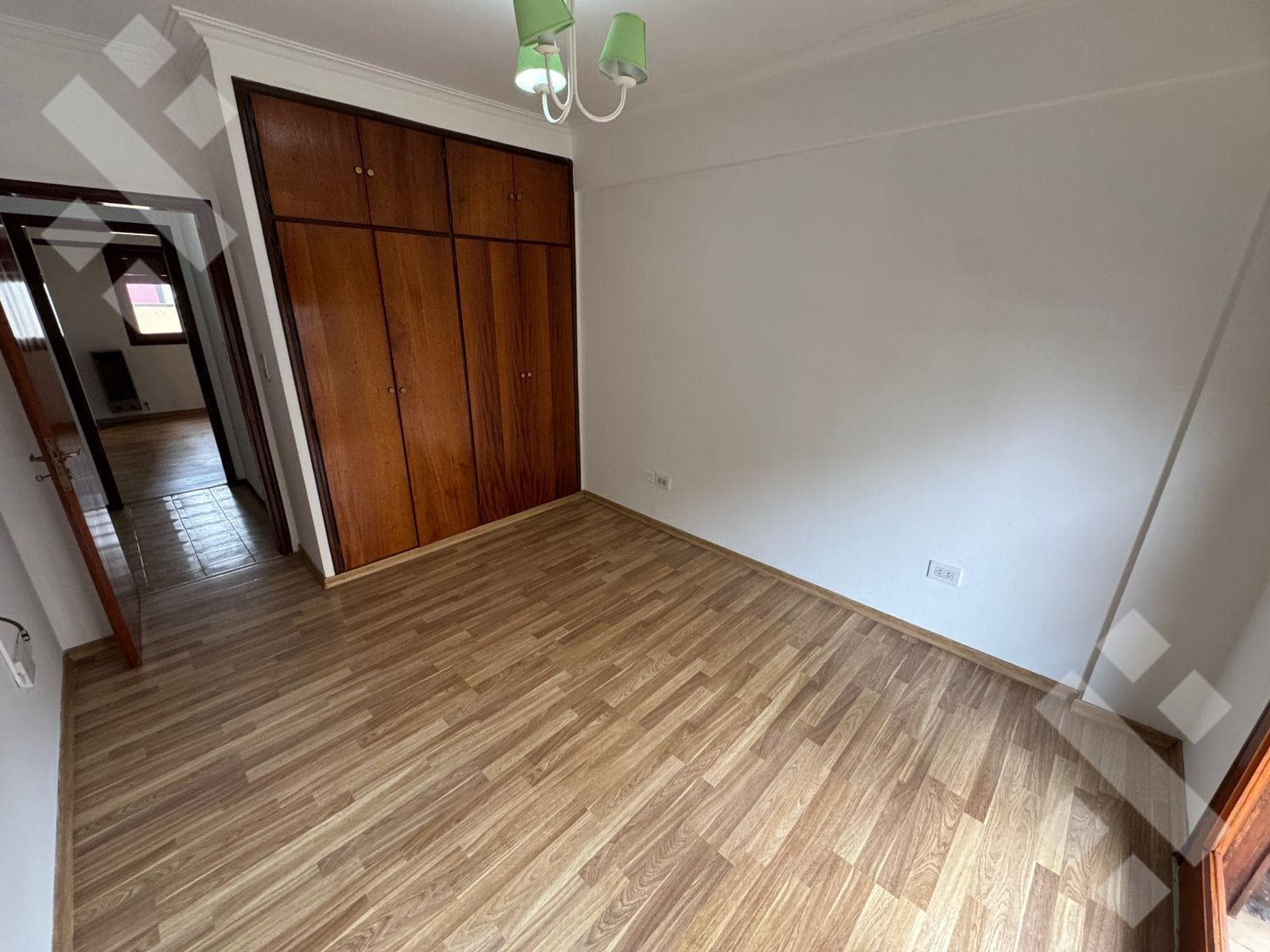 FOR RENT: 4-Bedroom Apartment - Centro Neighborhood, Neuquén
