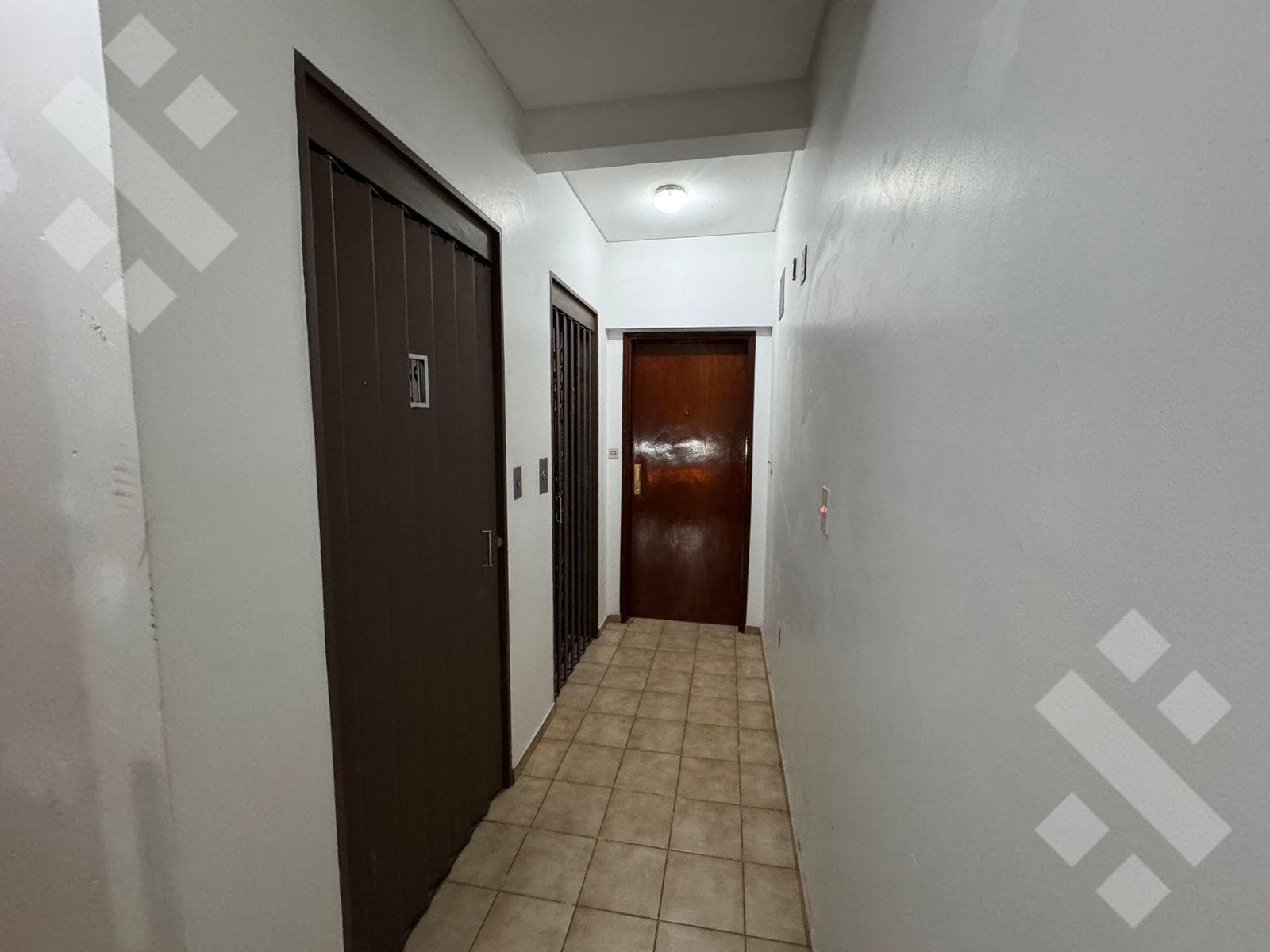 FOR RENT: 4-Bedroom Apartment - Centro Neighborhood, Neuquén