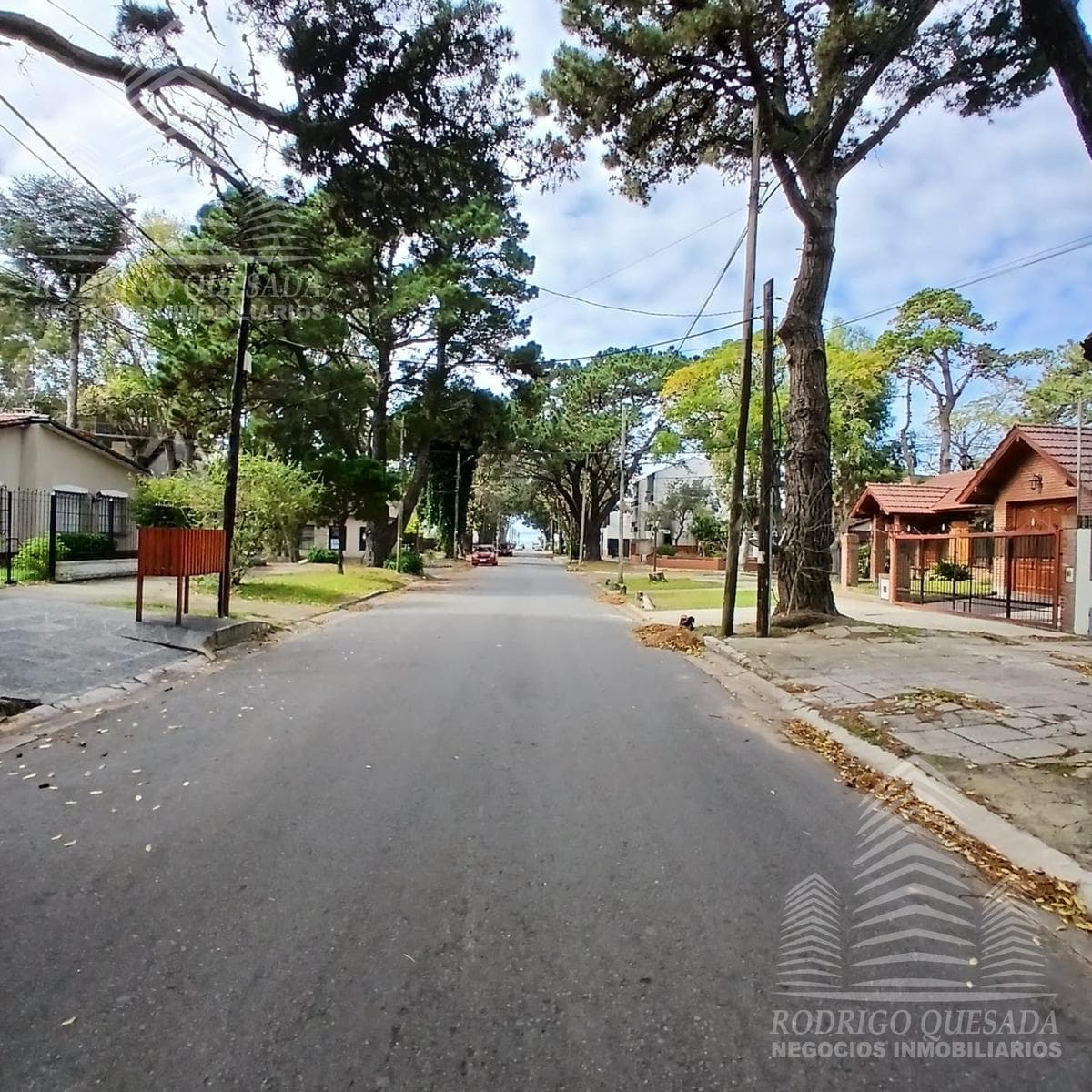 2-bedroom, 1-bathroom, 1/2-unit apartment with garage and storage room—Excellent Location -