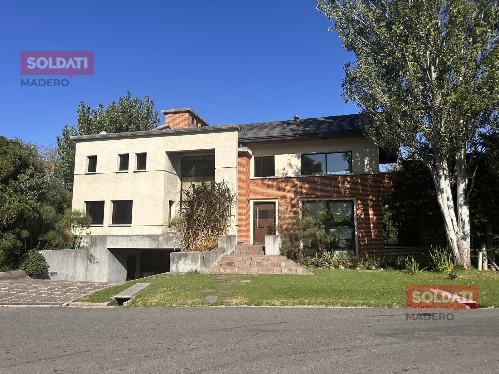 House for Sale at El Carmen Country Club: 4 Bedrooms, Pool