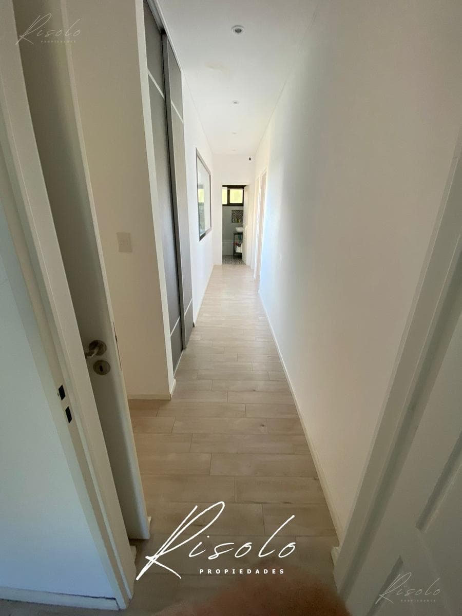 House for Sale. 3 bedrooms. Office. Gated Community, North Zone, Escobar