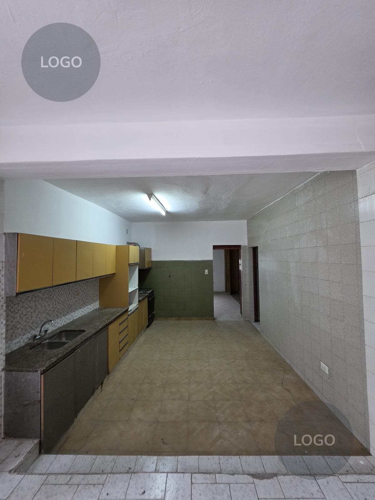 House in López y Planes