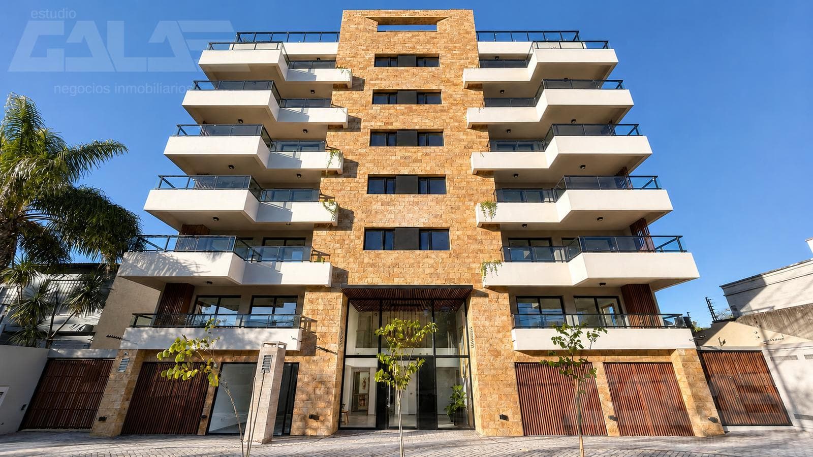 Brand-New Premium Studio Apartment with Garage and Pool in Ituzaingó Norte