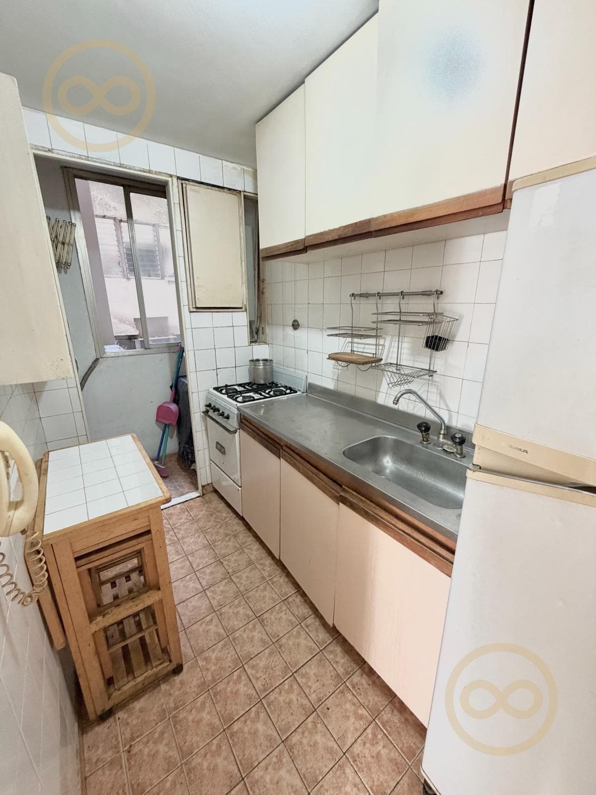 APARTMENT FOR SALE: 3-ROOM APARTMENT ON SANTA FE AVENUE AND AUSTRIA STREET IN RECOLETA, WITH A SUNNY BALCONY