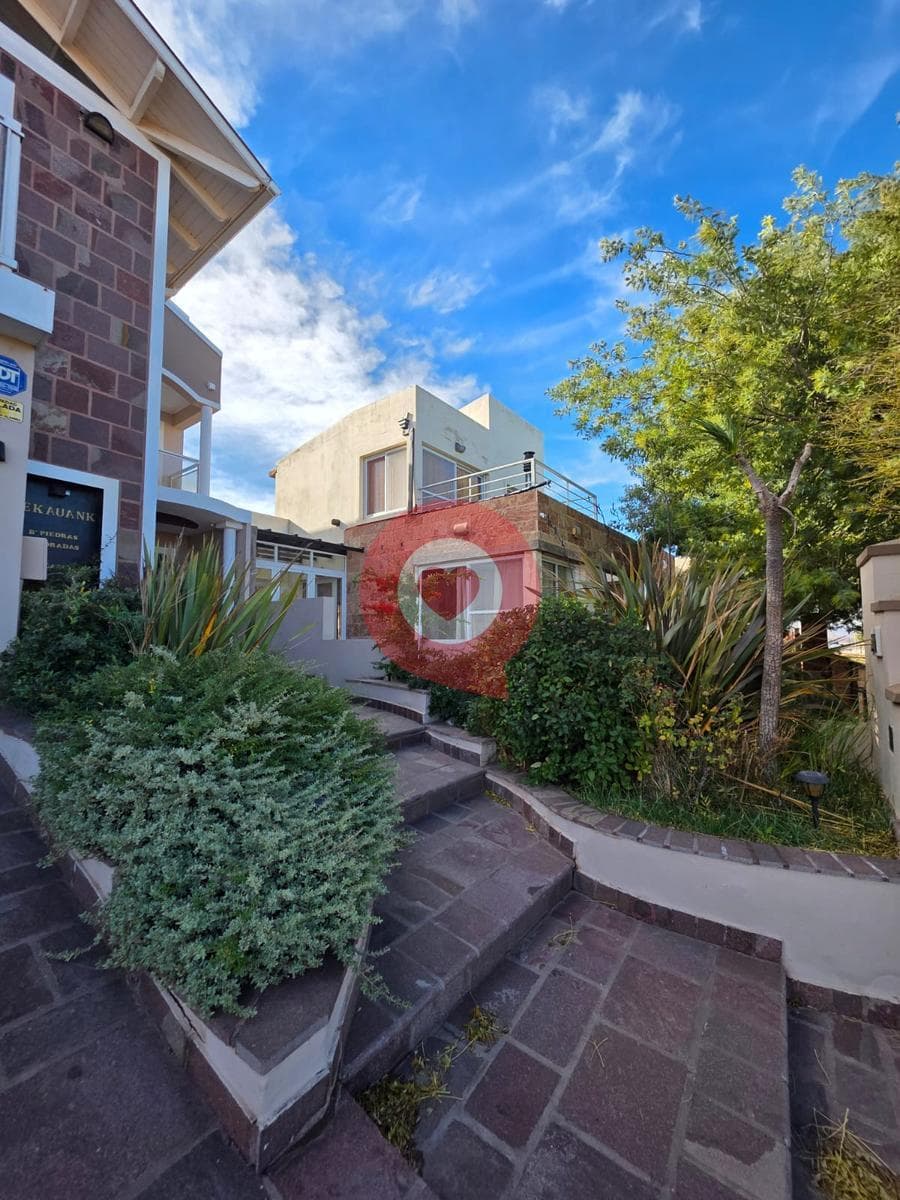 House for Sale in Villa El Chocon, Neuquén